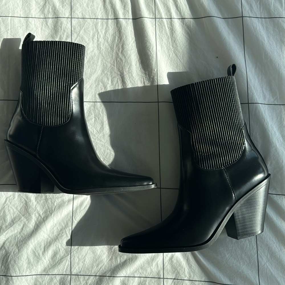 H&M Pointed Western Boots - Black